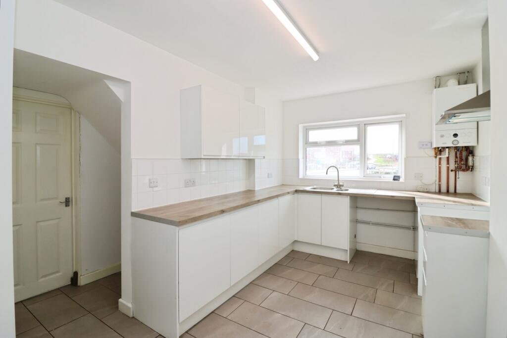 Chesterfield Road, Chesterfield, S42 photo 2