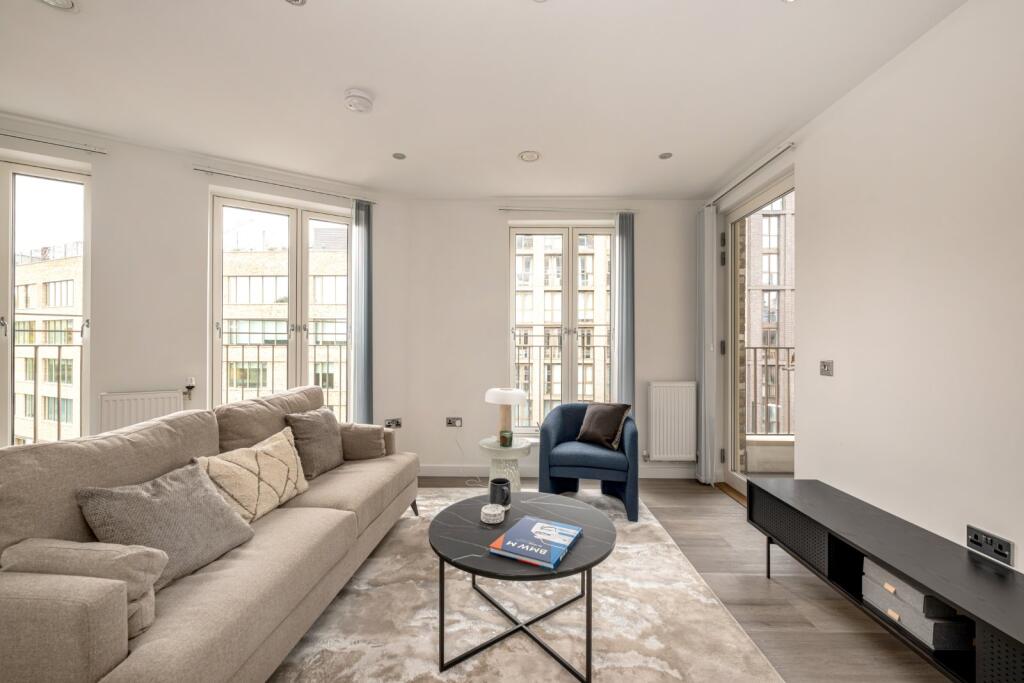 2 Bedroom Flat in E1 8BJ