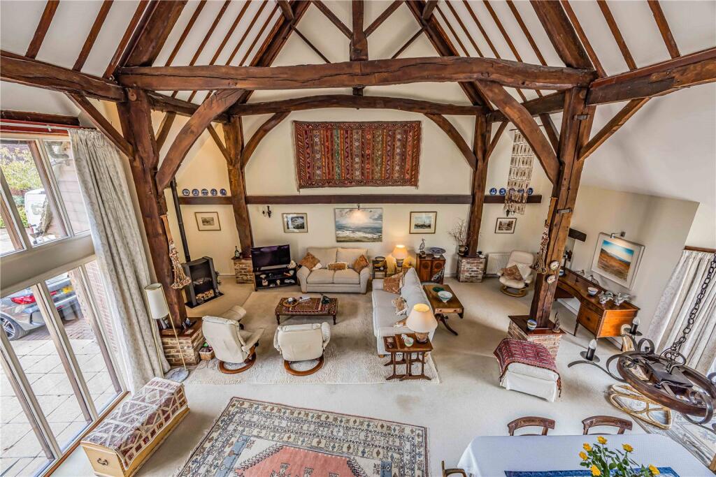 House in Portsmouth - More