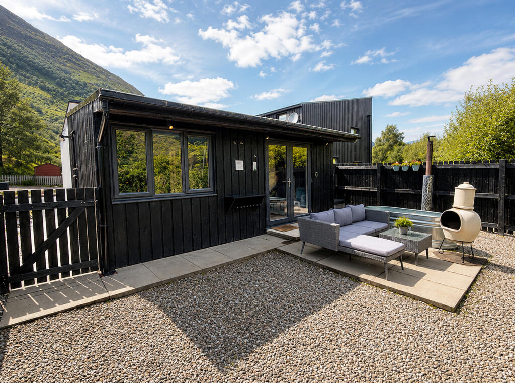 House in Perth - View 5