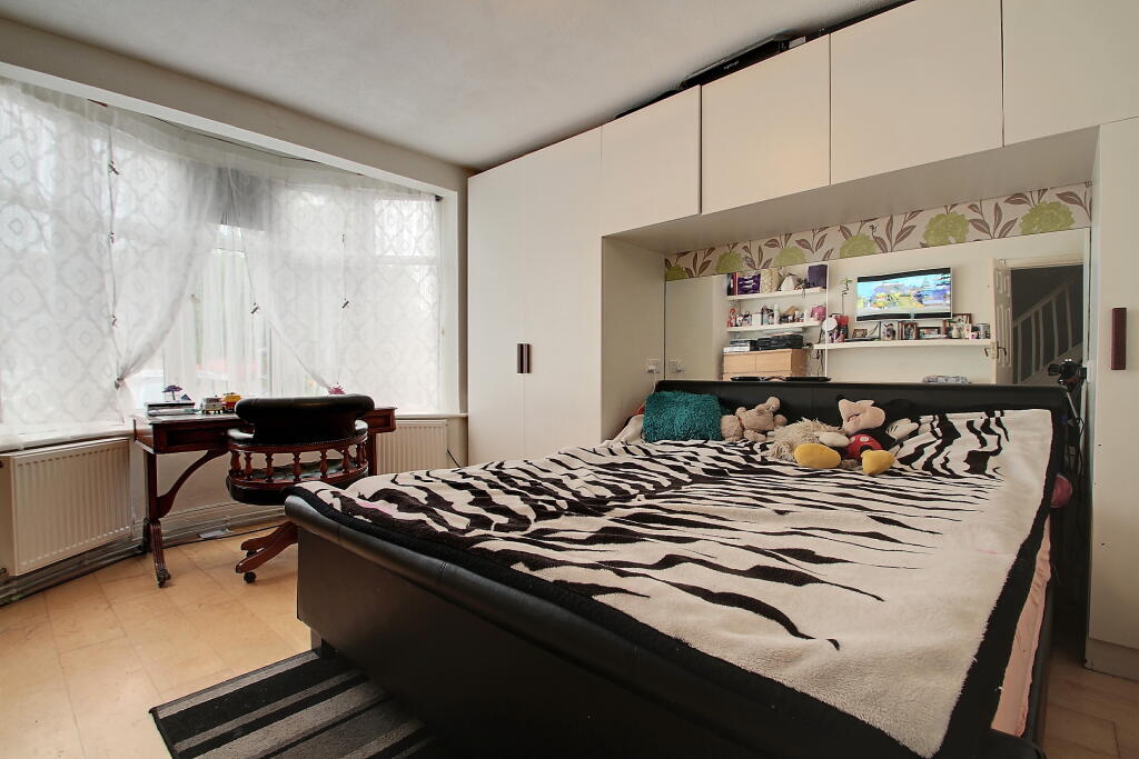House in Southall - View 5