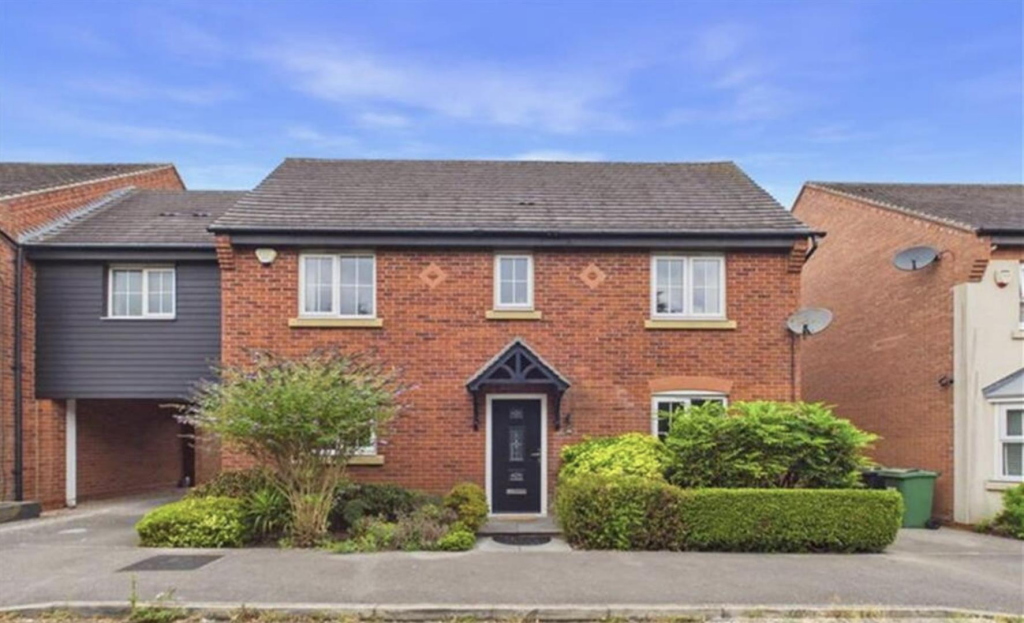 Main image of property: Mapperley Plains, Nottingham