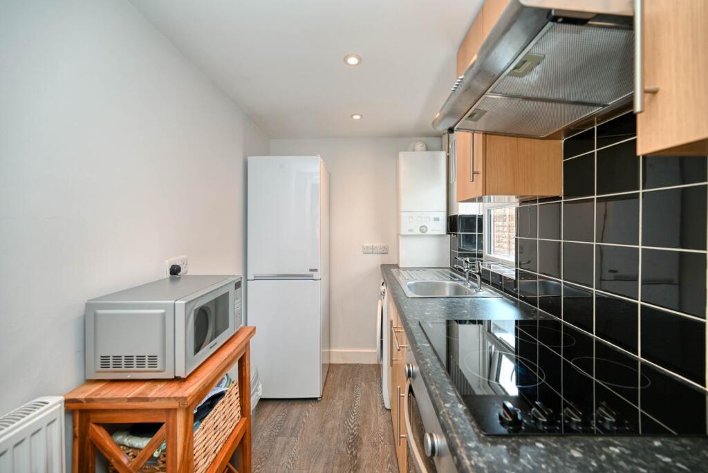 House in Reading - View 4