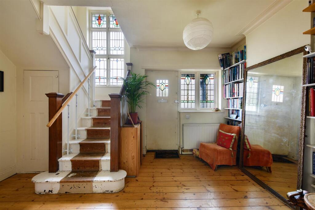 House in London - View 4
