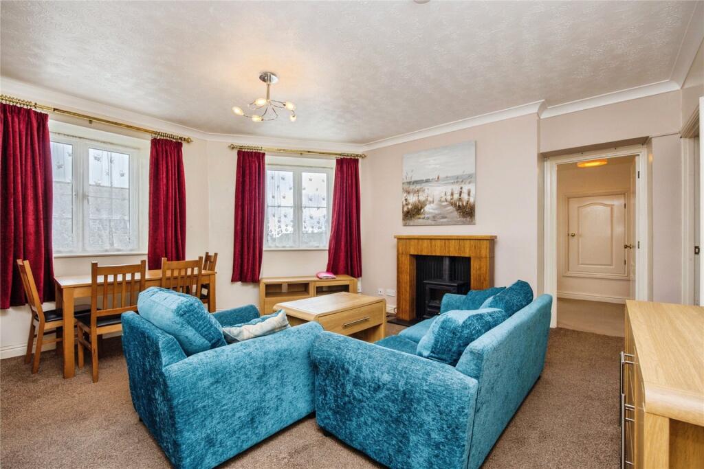 Apartment in Plymouth - View 2