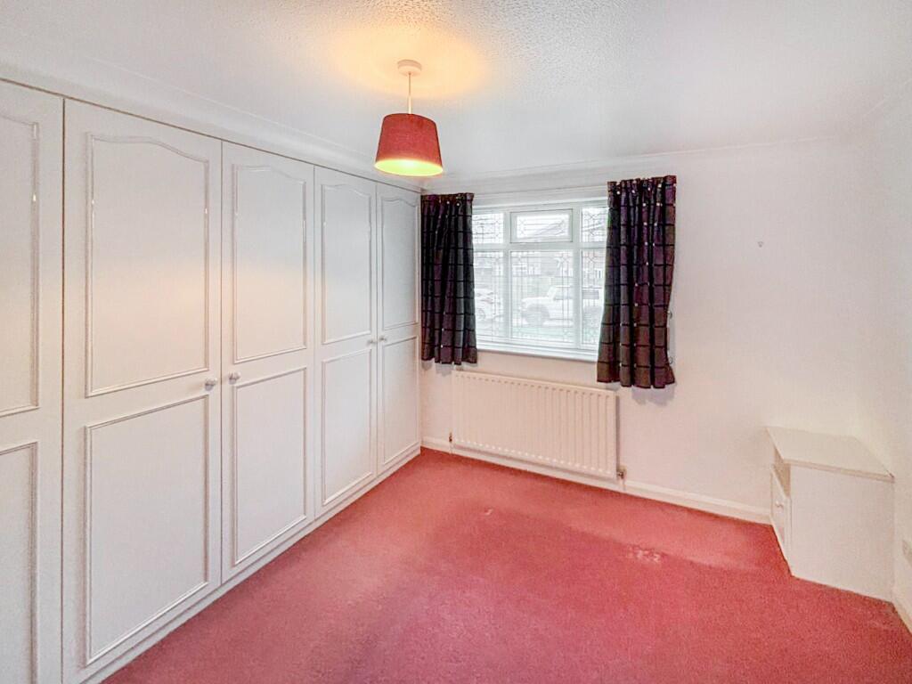 House in Huddersfield, Kitchenroyd, Skelmanthorpe - View 6