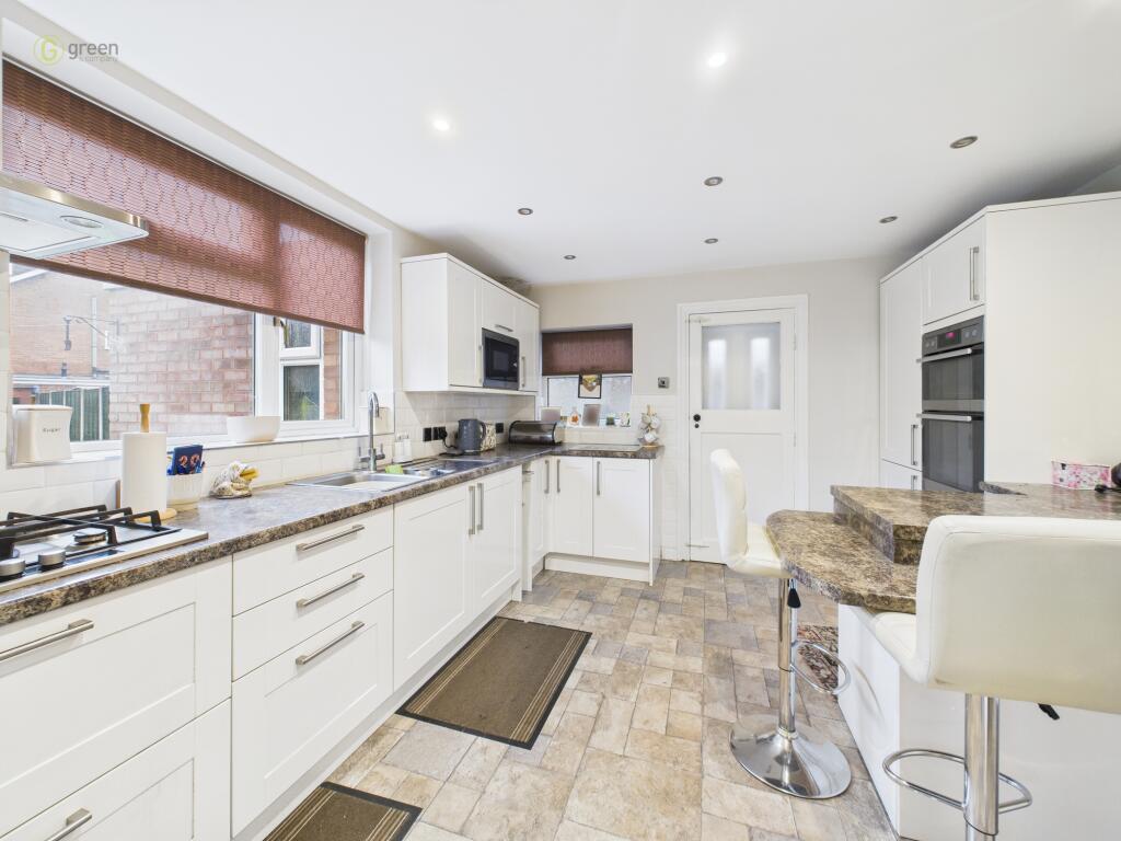 Eachelhurst Road, Walmley, Sutton Coldfield, B76 photo 2