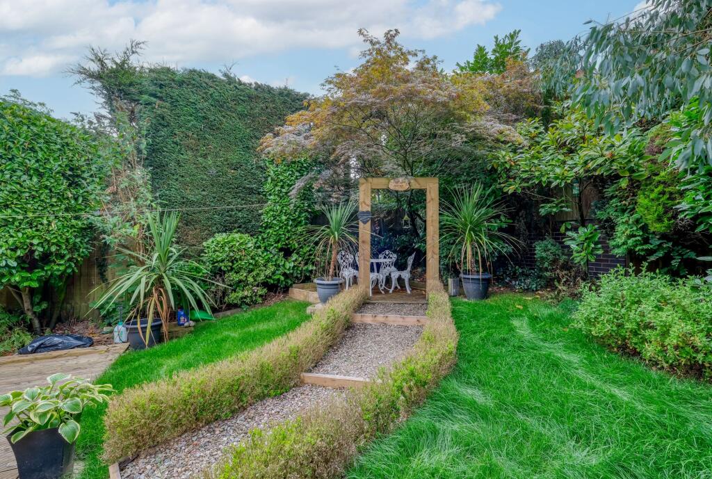 Additional image 14 of Woodbury Close, Callow Hill, B97