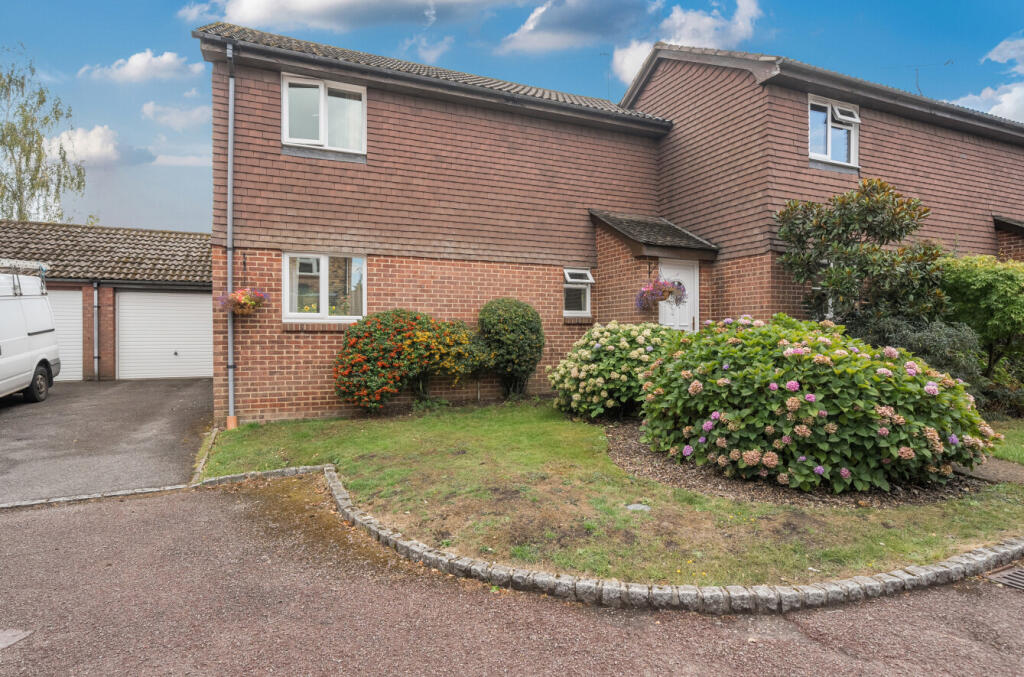 Main image of property: Diamond Way, Wokingham, Berkshire, RG41