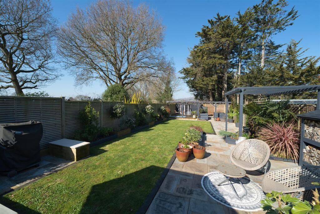 Causeway View, Nailsea photo 2