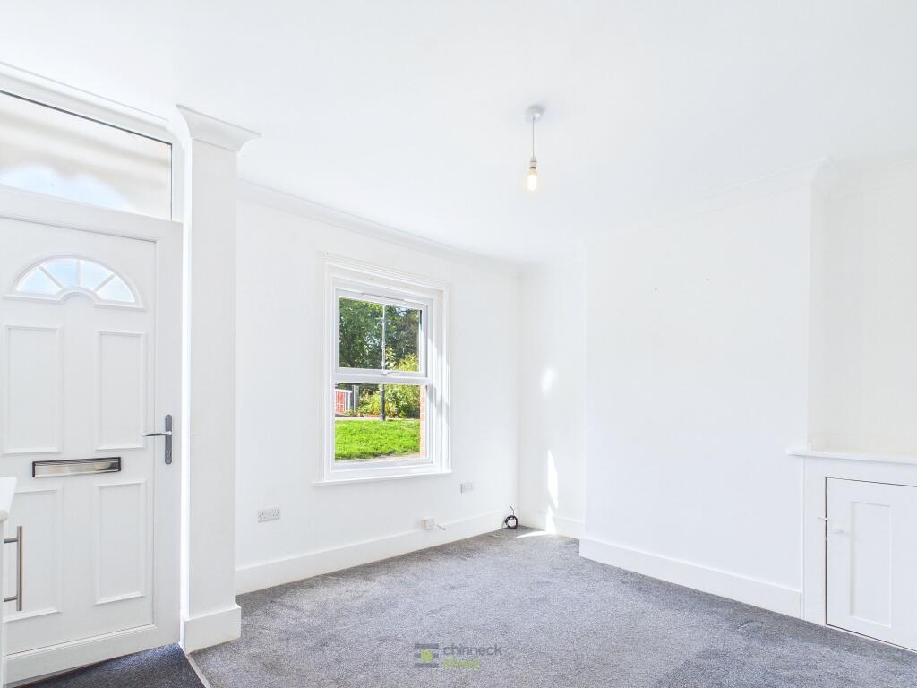 House in Southampton - View 5