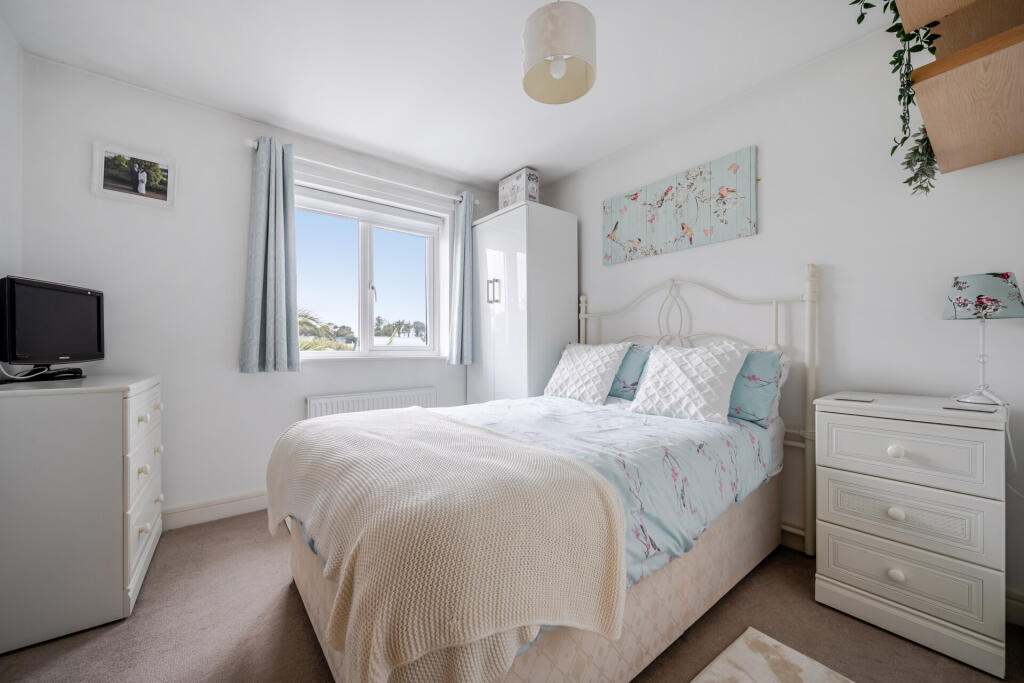 House in Helston, Cornwall - View 5
