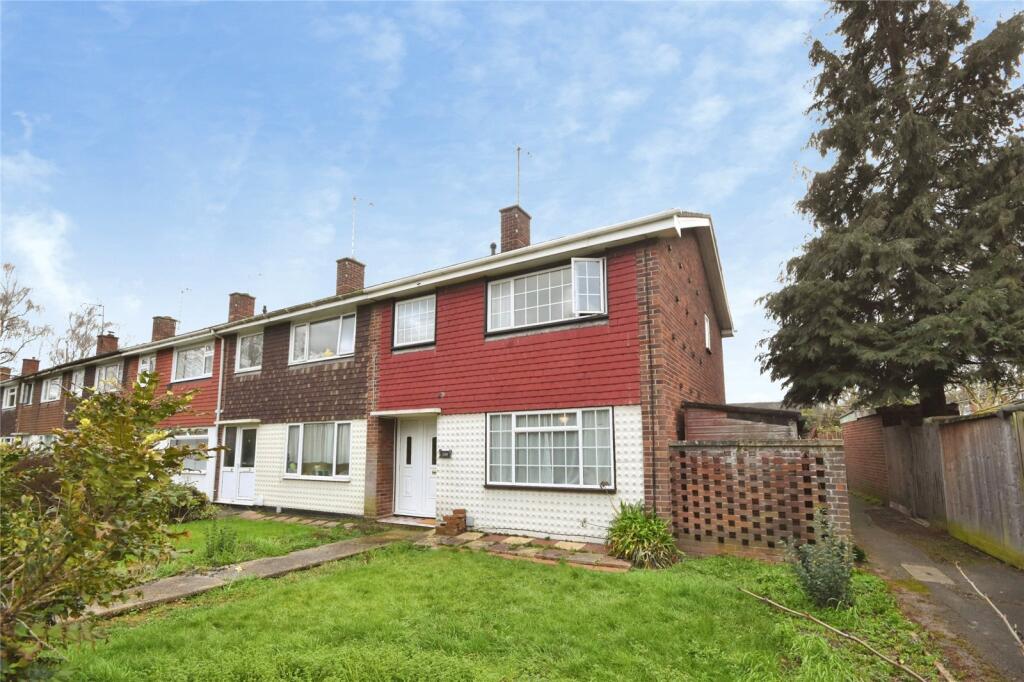 Main image of property: Meadgate Avenue, Chelmsford, Essex, CM2