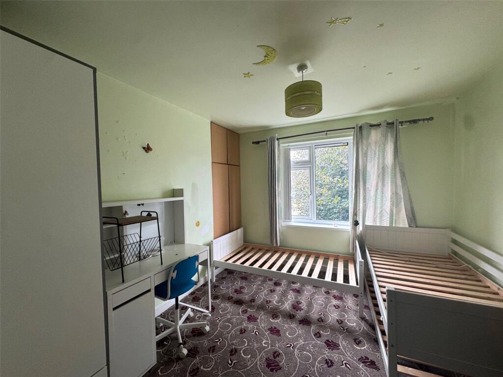 House in Leeds - View 2