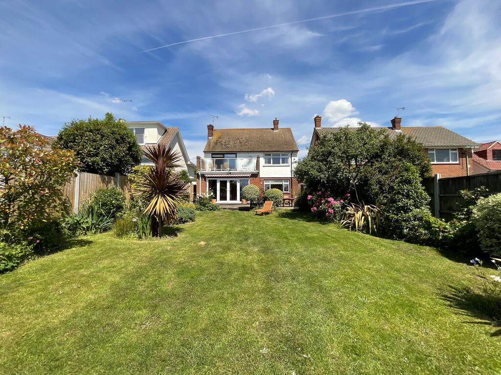 Southchurch Boulevard, Southend-on-Sea photo 2
