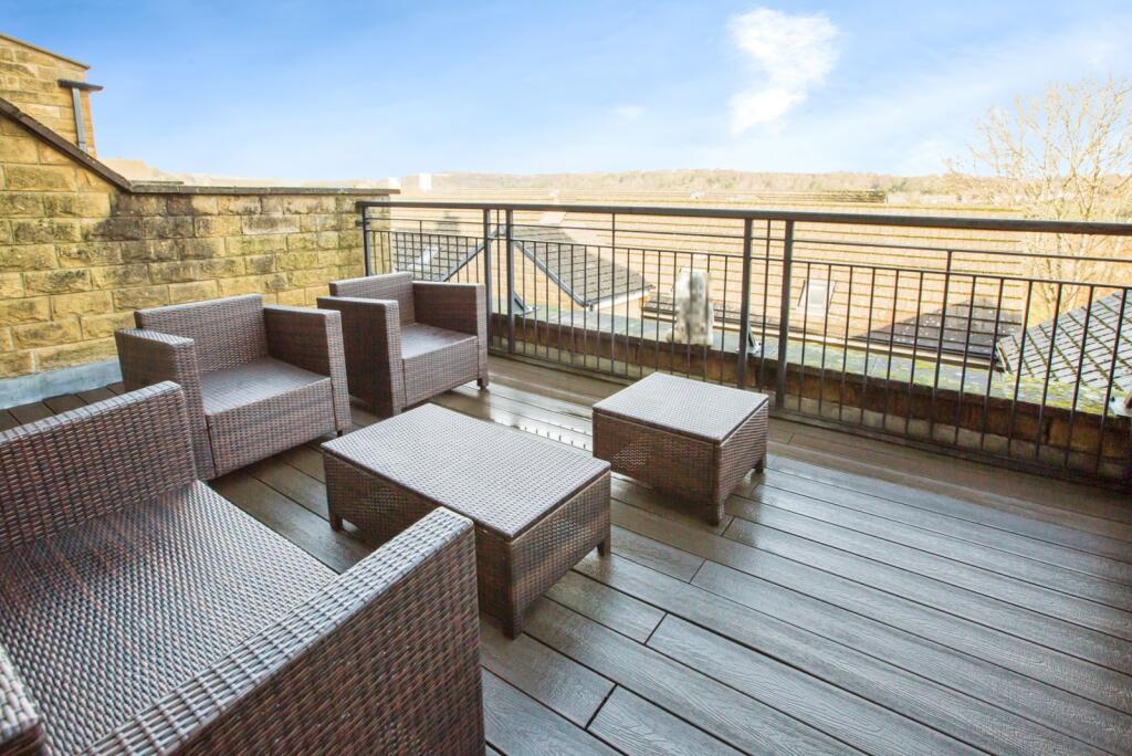 Ovenden Wood Road, Halifax, West Yorkshire, HX2 photo 3