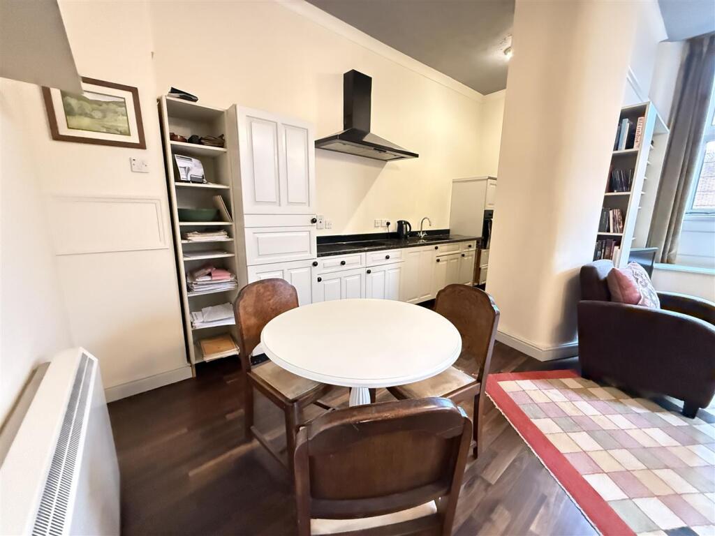 Apartment in Manchester, Petersfield, City Centre - View 4