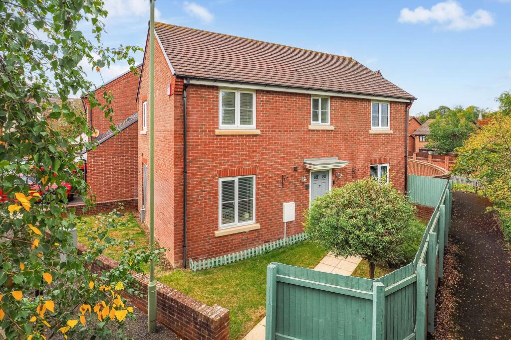 4-bed detached on Owen Close, Fareham, £485,000