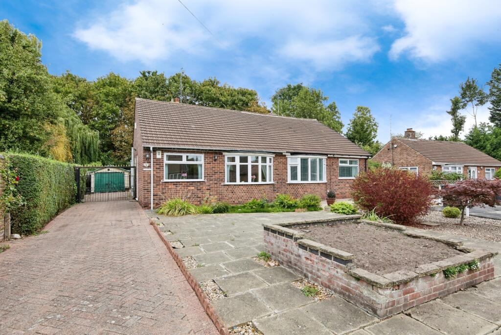 Main image of property: Sherwood Avenue, Littleover, Derby, Derbyshire, DE23
