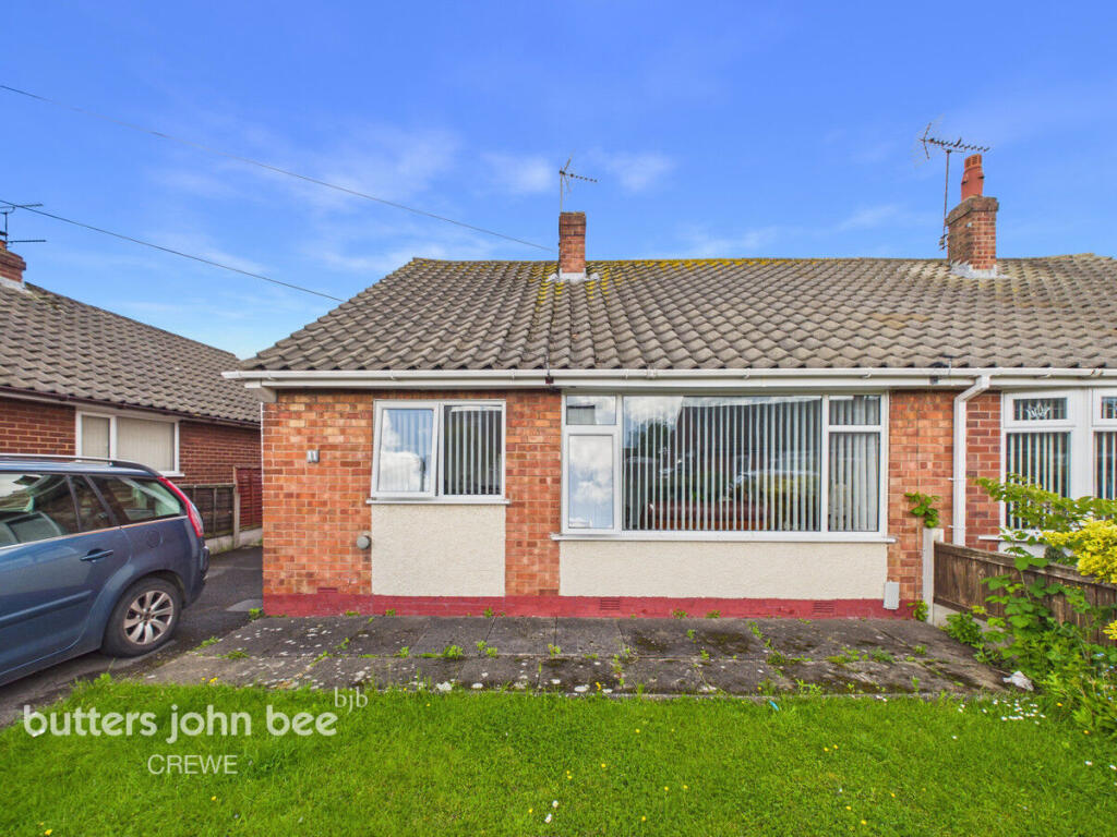 2-bed semi-detached on Kipling Way, Crewe, £160,000