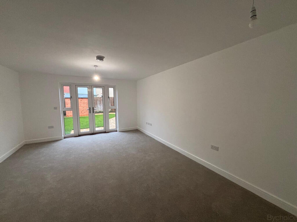 Sargeant Way, Hethersett, Norwich, Norfolk photo 2