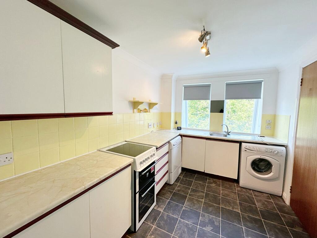 Apartment in Motherwell - View 5
