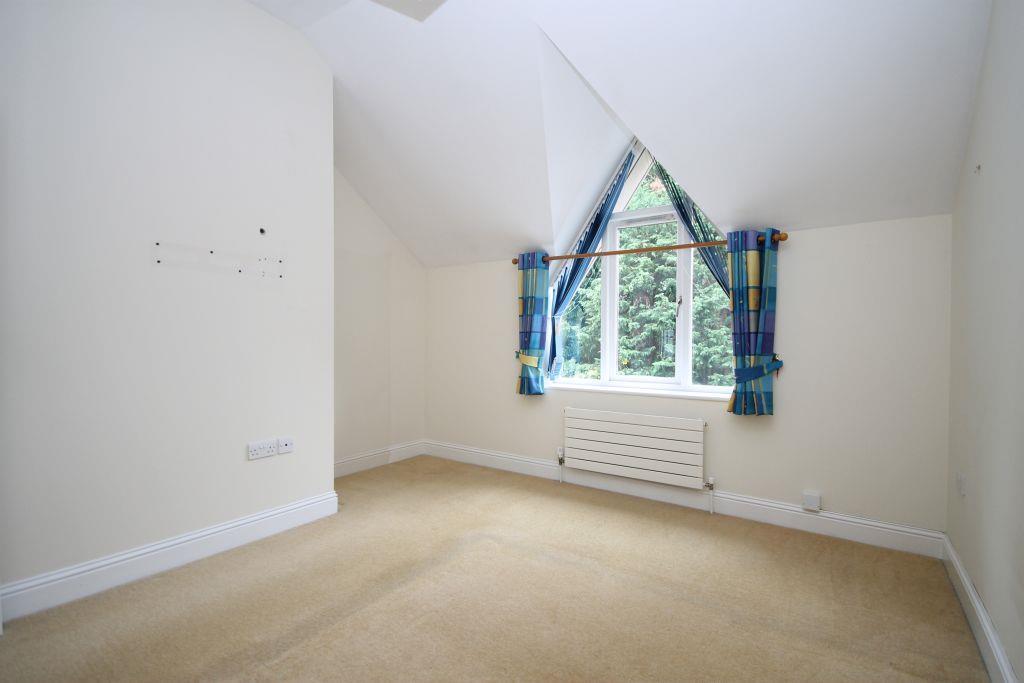 Apartment in Newcastle upon Tyne - View 4