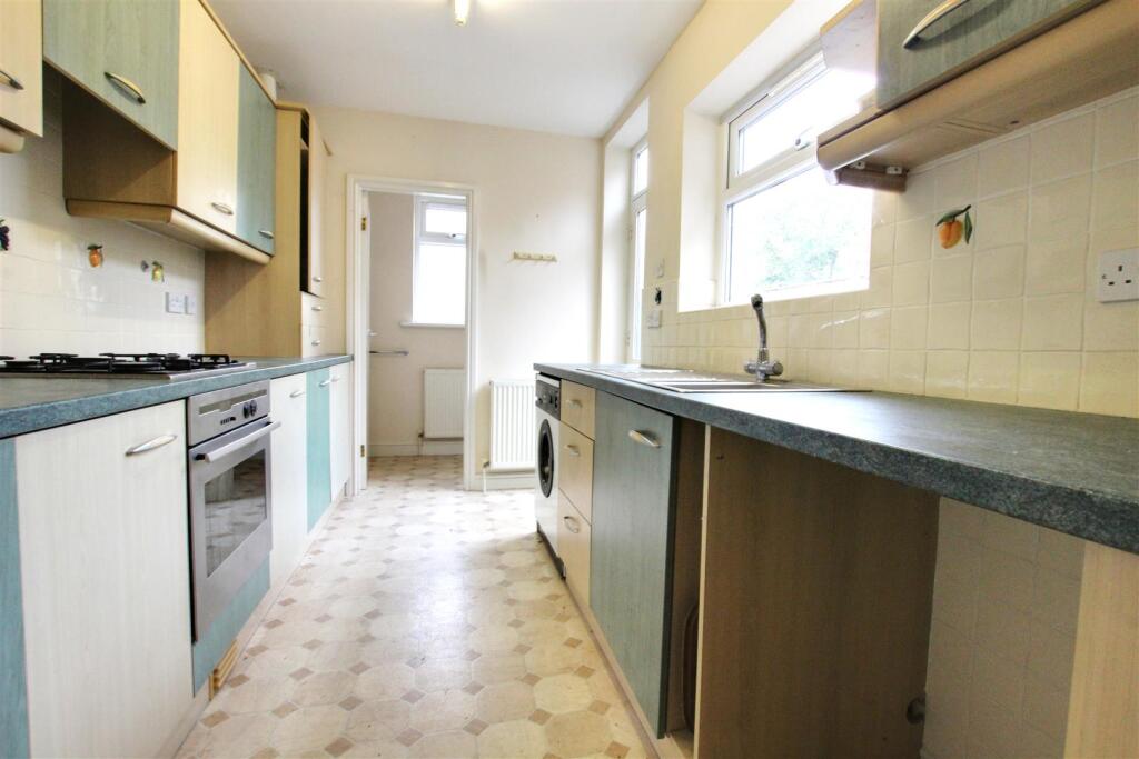 House in Hull - View 5