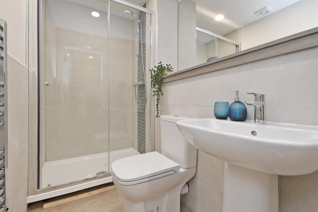Apartment in Sheffield - View 5