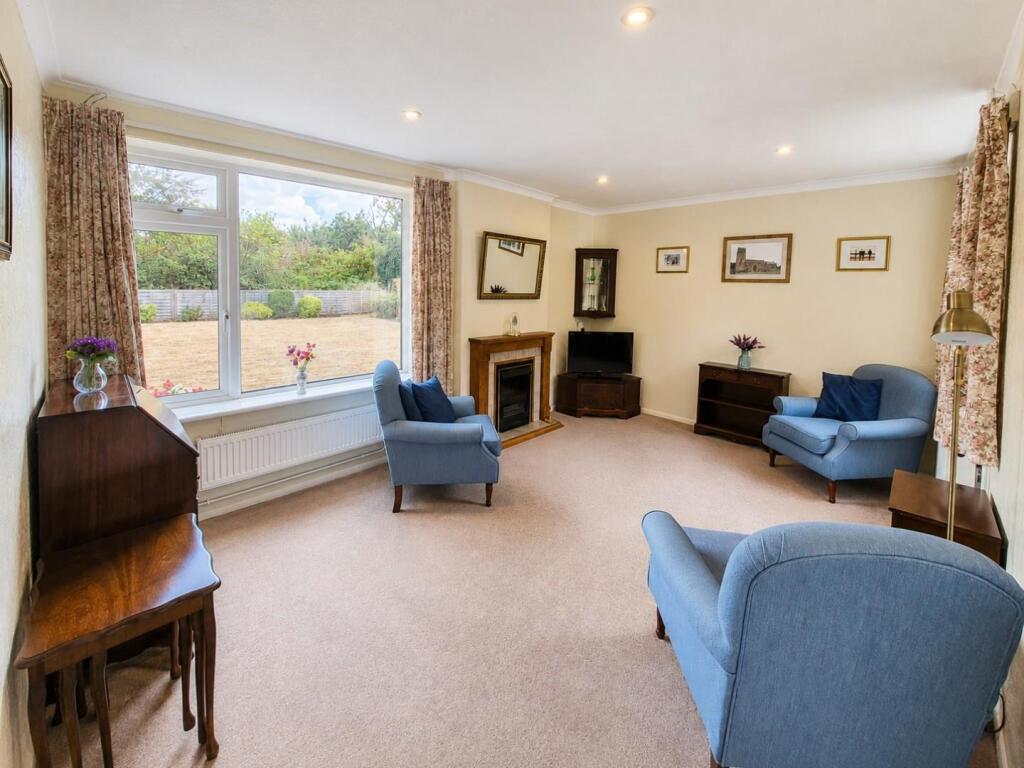 House in Earls Barton - View 4