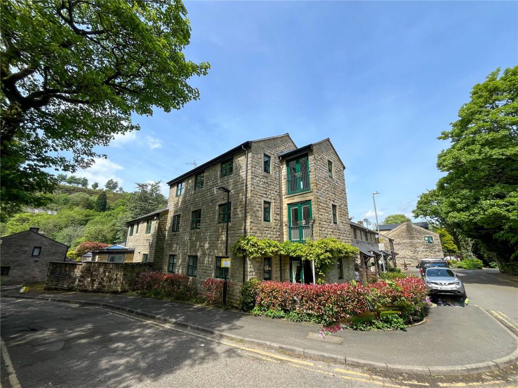 Main image of property: Hopkinson Close, Uppermill, Saddleworth, OL3