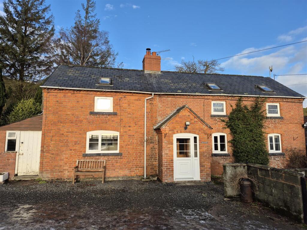 Main image of property: Felindre, Berriew, SY21 8QY