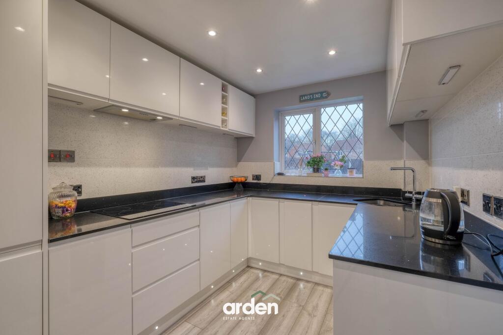 House in Redditch, Winyates Green - View 4