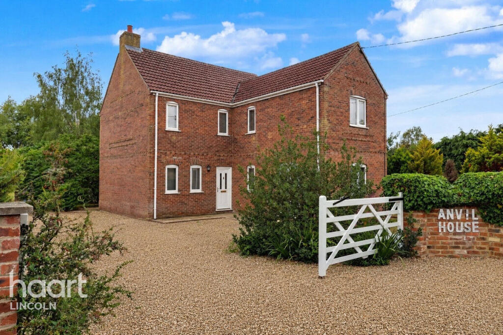Main image of property: Lowthorpe, Lincoln