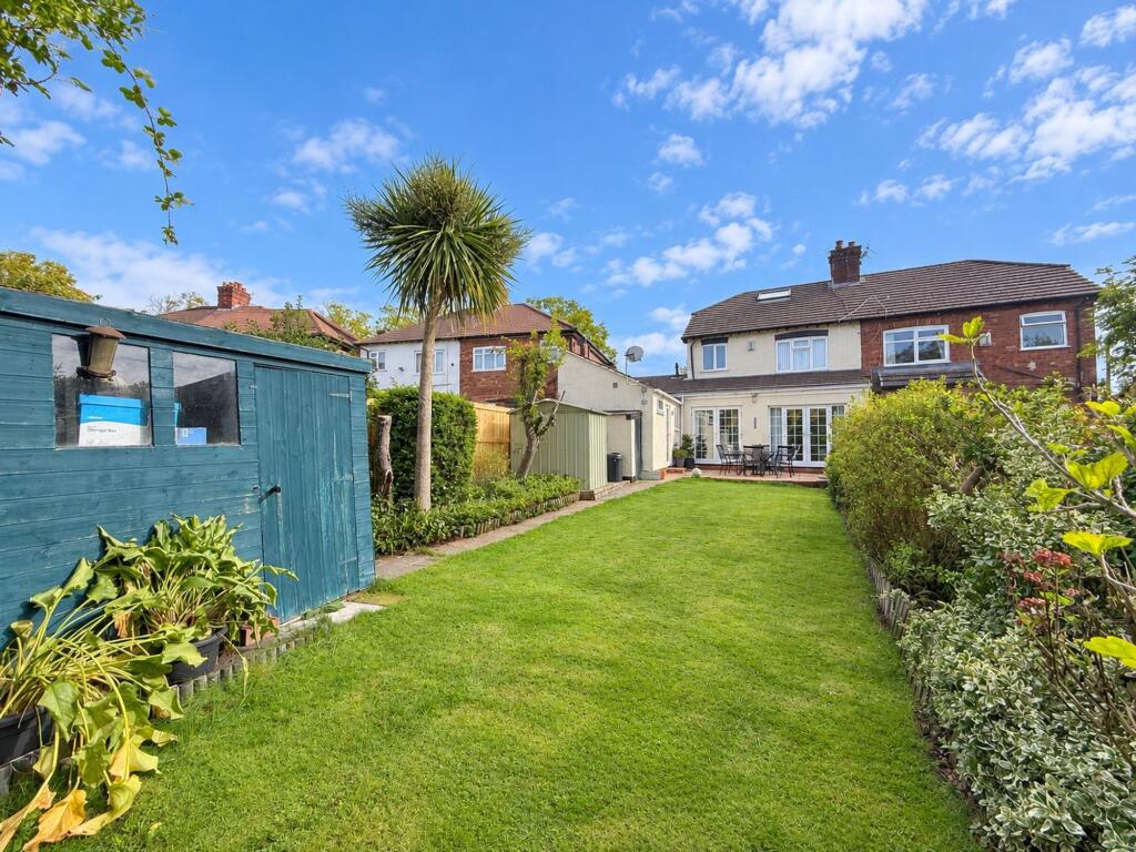 House in Prenton, Larchwood - View 4