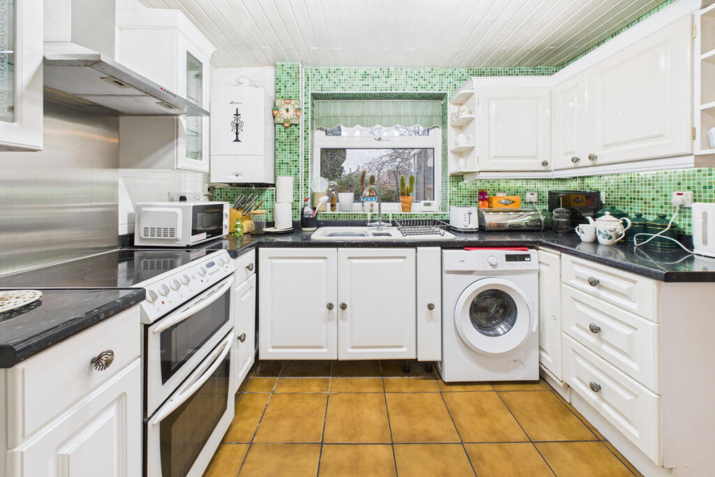 House in Dacorum, The Image - View 4