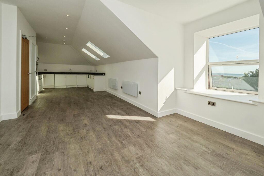 Apartment in Hull - More