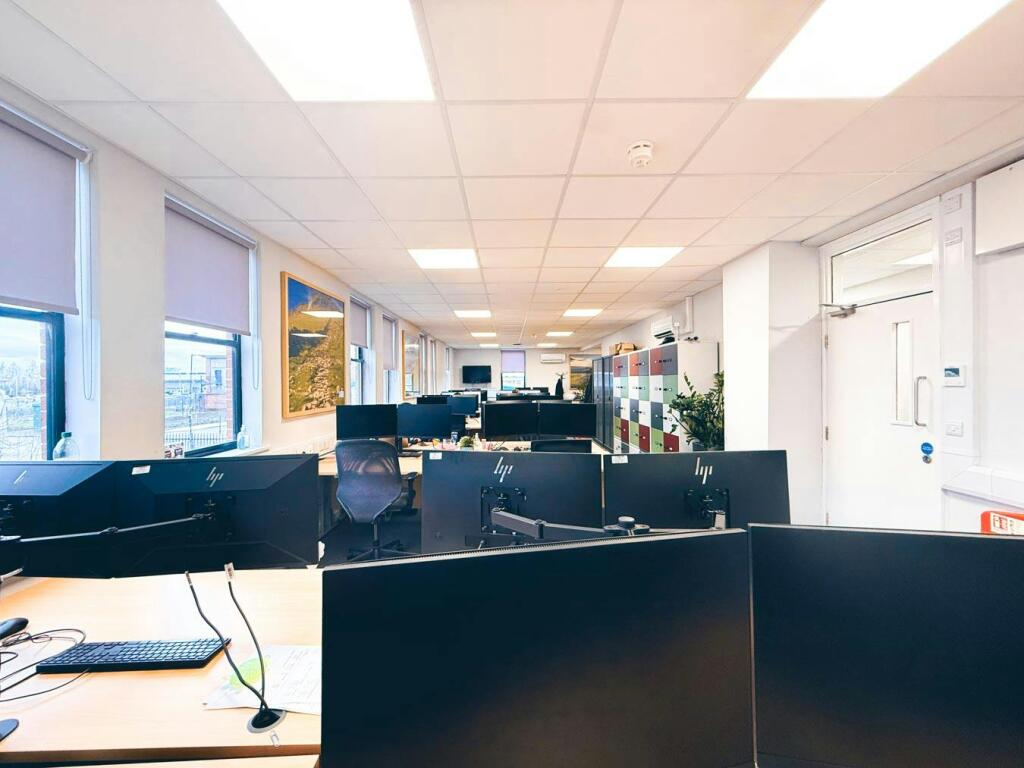 Farrow House_office to let_altrincham-07.jpg