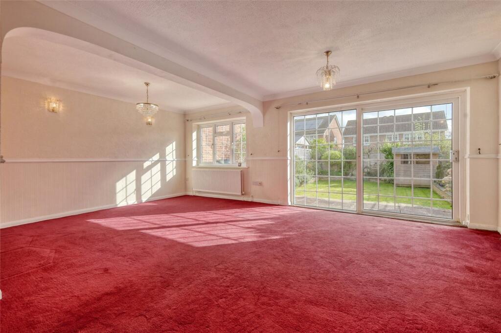 Park Lane, Ramsden Heath, CM11 photo 2