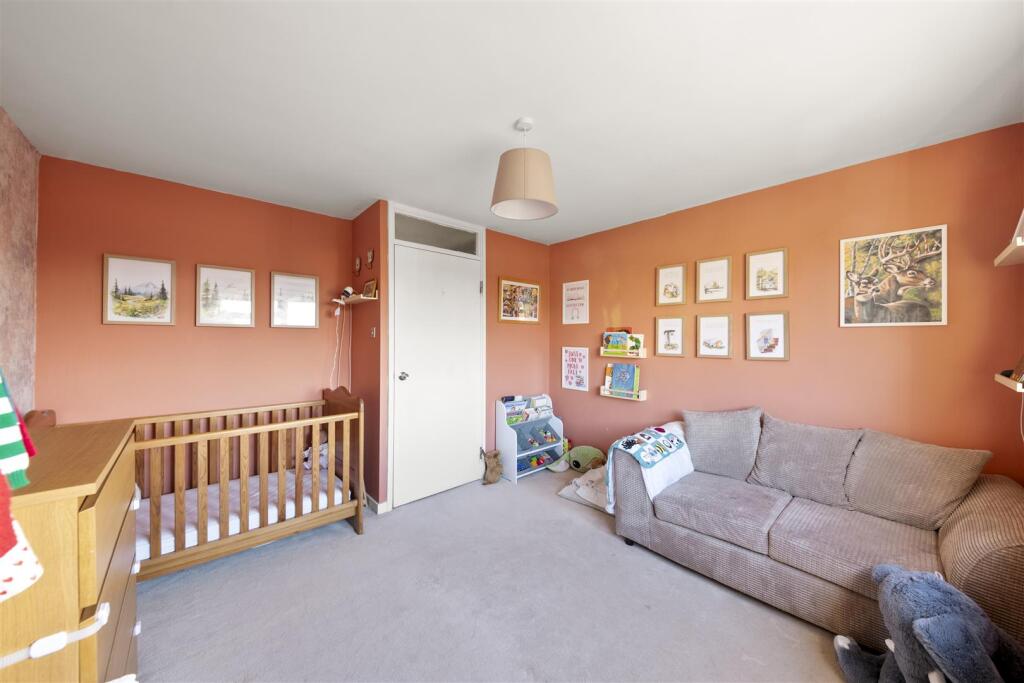 St. Clement Close, Uxbridge - View 4