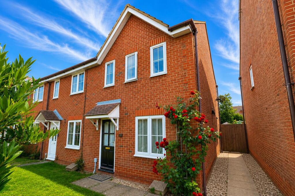 Main image of property: Jasmine Gardens, Rushden, Northamptonshire NN10