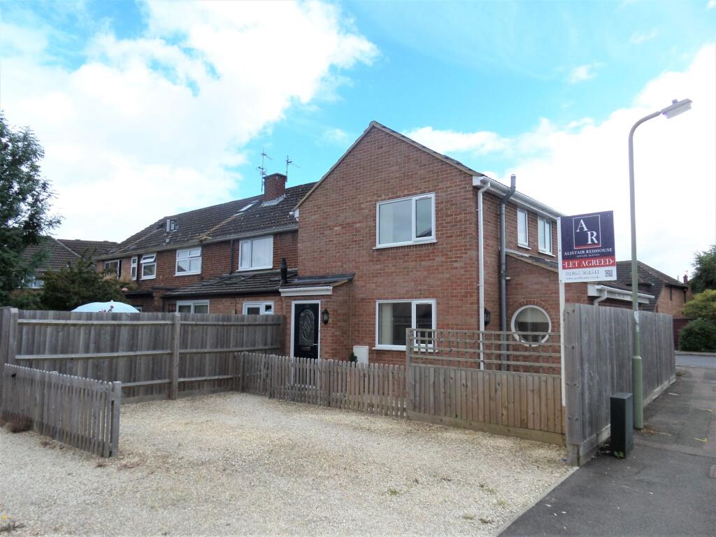 Main image of property: Hazel Crescent, Kidlington, OX5