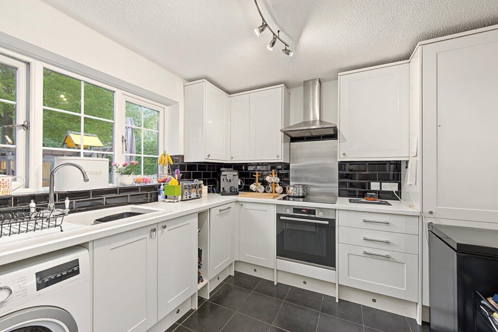 Wells Close,Grantham,NG31 8NJ photo 3