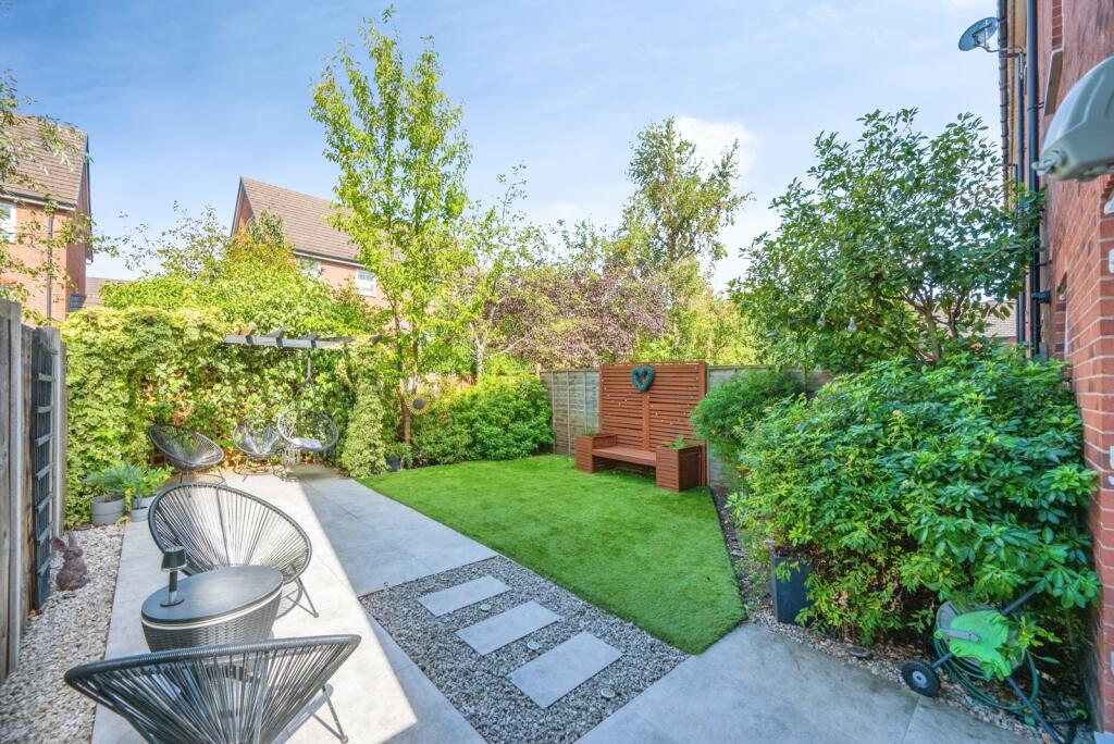 House in Lichfield, Fazeley - View 5