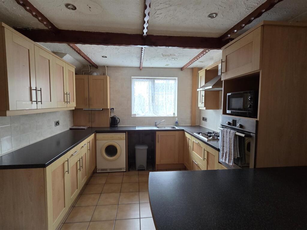 Laxton Drive, Meden Vale, Mansfield photo 4