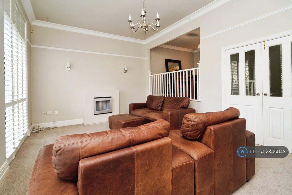 Additional image 4 of Cerne Abbas, Poole, BH13