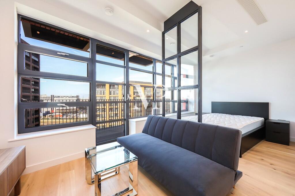 Main image of property: Defoe House, 123 City Island Way, London, E14