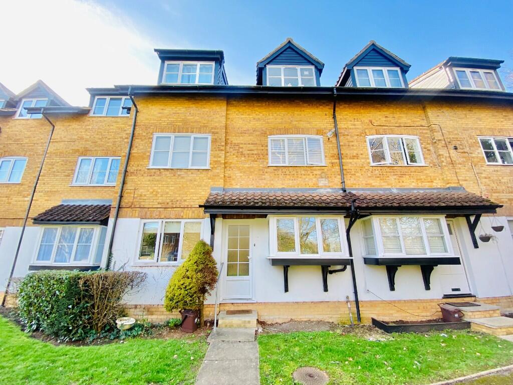 Main image of property: Boleyn Way, New Barnet, EN5