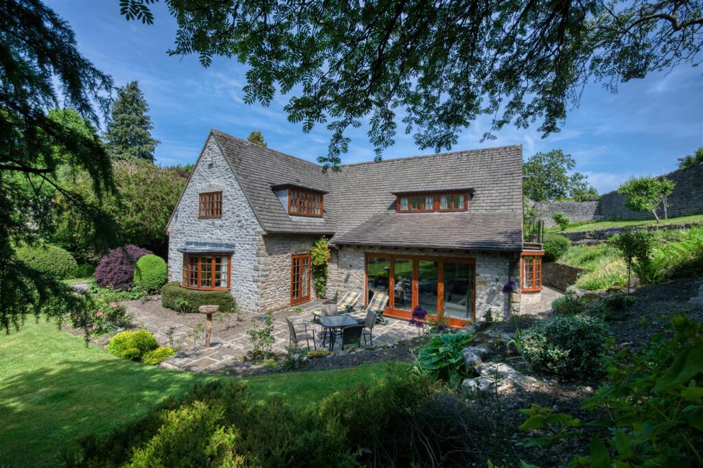 Main image of property: The Stones, Castleton, Hope Valley