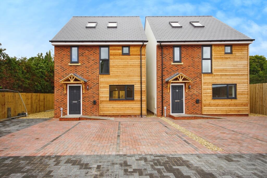 Main image of property: Redwing Gate, Cam, Dursley, Gloucestershire, GL11